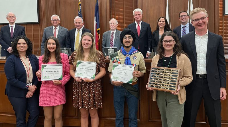 Friends of the UP Public Library Recognizes Volunteers of the Year